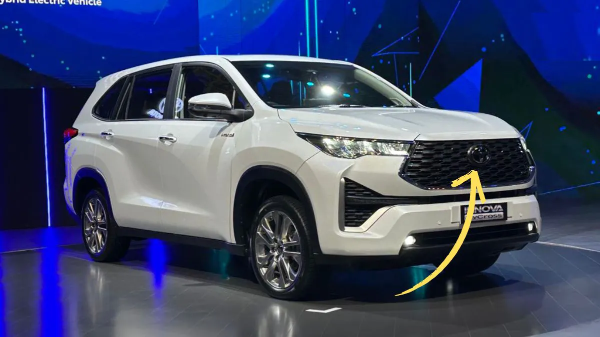 Toyota Innova Hycross 2025